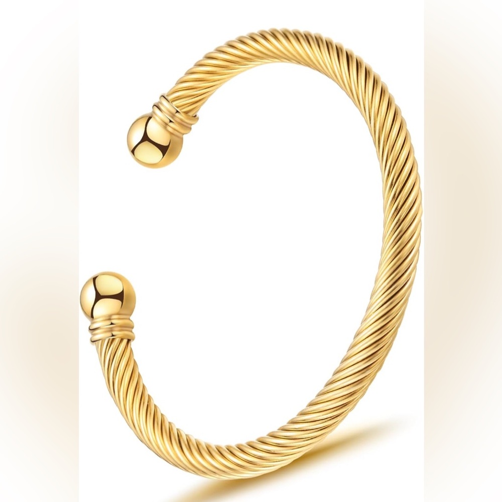 Adjustable Gold Tone Stainless Steel Bracelet